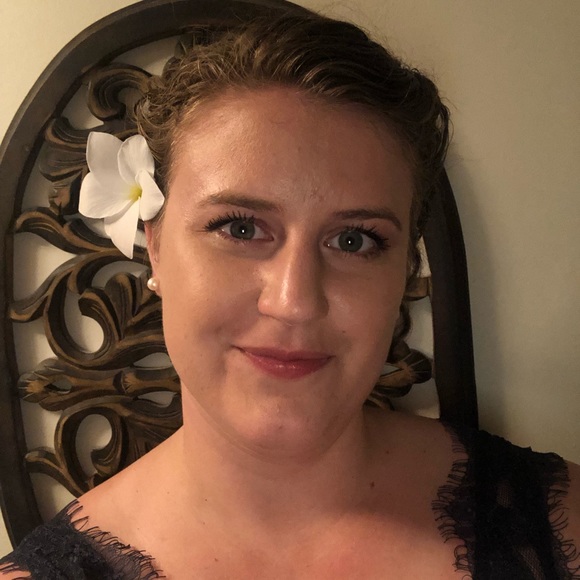 Meet your Posher, Melissa - Picture 1 of 1